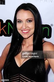 Amanda Moyer's Instagram, Twitter & Facebook