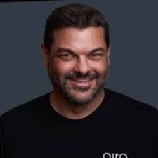 Jeff Rizer's Instagram, Twitter & Facebook