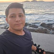 Edwin Cortés (@thegooddock) · Instagram photos and Reels