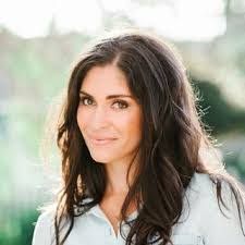 Cynthia Barboza's Instagram, Twitter & Facebook