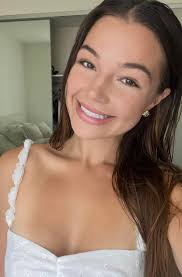 🌟Hi everyone! I'm Hayley, and am looking for some baby sitting work. I am  working full time and working towards my diploma in early childhood  education and care. Im available after 4pm