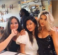 She is now on instagram but has her account private. Phoebe Adele Gates Net Worth 2021 Age Height Bio Family Facts