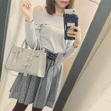 今日のコーデ ティティーアンドコーのオフショル byebyeのスカート エブリンのノベルティーのバッグ ジーユーのブーツ コーデ コーディネート coordinate お洋服 私服 私服コーデ ファッション ファッションコーデ fashion 今日の服 今日のコーデ