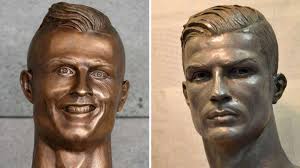 Theo walcott believes sol campbell deserves to have a statue built outside the emirates stadium for everything he achieved at arsenal. Madeira Ronaldo Buste In Flughafen Ersetzt Welt News