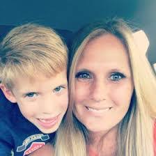 Brandi Knott's Instagram, Twitter & Facebook