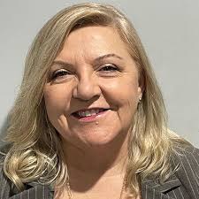 Living True to You: Inspirational Stories of Self-Doubt, Self-Discovery and  Embracing Your Destiny: Chan-Kwa, Catherine, Csapo, Evie, Ho, Linda,  Jowett, Lisa, Le, Linh, O'Brien, Ana, Southall, Kate, Wee, Grace:  9781737823414: Amazon.com: Books