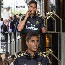 View latest posts and stories by @raphaelvarane raphael varane in instagram. Raphael Varane On Instagram Hoy Juega Mi Madrid Raphaelvarane Raphaelvarane Varane Teamvarane Myvarane Raphael Varane Sports Jersey Jersey
