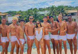 40 kg, medidas do corpo: F4zmfeuf8kpjtm