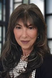 Ellen Jean's Instagram, Twitter & Facebook