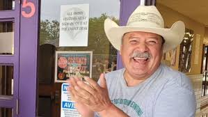 Kriewald Road School honors custodian Mario Pinales after brave fight with  cancer