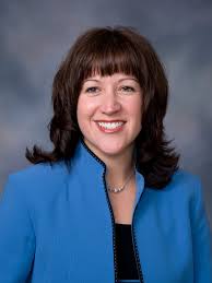 Traci Boyles's Instagram, Twitter & Facebook