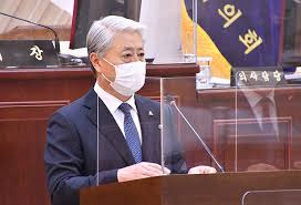 뉴스리포트 채용 비리 혐의 김양호 삼척시장 1심 무죄 200219. ê¹€ì–'í˜¸ ì‚¼ì²™ì‹œìž¥ 2021ë…„ì€ ìœ„ê¸° íƒ€ê°œ ë„ì•½ì˜ ë°œíŒ ì›ë…„