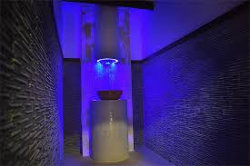 In piscina interiora se practica hidroterapie si aquagym. Tarife Acces Tisa Spa Resort