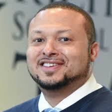 Kelly Suber's Instagram, Twitter & Facebook