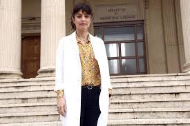 L Allieva 2 Nuovi Casi Di Medicina Legale Ed Un Quadrilatero Amoroso Per Alessandra Mastronardi Davidemaggio It Surprise your little princess with beautiful and fashionable fashion clothes suited for special occasions or everyday life.