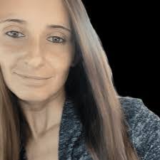 Stephanie Wix's Instagram, Twitter & Facebook