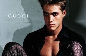 Des mannequins affirment que Testino et Weber les ont sexuellement  exploités