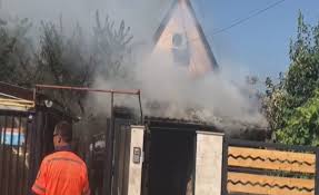 Este vorba despre un angajat de doar 32 de ani. Incendiu La O CasÄƒ Din NÄƒvodari Stiri Litoral Tv