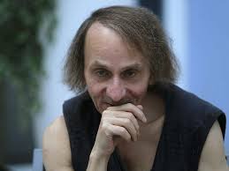 Film porno : Michel Houellebecq perd son procès aux Pays-Bas | LFM la  radio