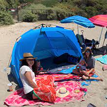 It also comes in green. Amazon Com Whitefang Deluxe Xl Pop Up Beach Tent Sun Shade Shelter For 3 4 Person Uv Protection Extendable Floor With 3 Ventilating Windows Plus Carrying Bag Stakes And Guy Lines Baby S Breath Sports