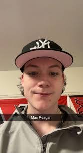 Casey Crooks's Instagram, Twitter & Facebook