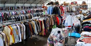 En este caso, lo que debes hacer es contactar para saber si aceptan tus prendas, ya que hay veces que no aceptan nuevos productos o que los seleccionan. Venta Tienda Que Compre Ropa Usada En Stock