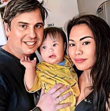 Suman, or budbud, is an elongated rice cake originating in the  Philippines🇵🇭It is made from glutinous rice cooked in coconut milk, often  wrapped in banana leaves, coconut leaves, or buli or buri