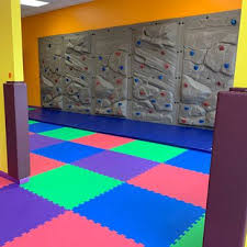 Folding Custom Gym Mat Indoor Climbing Crash Mat Bouldering Wall
