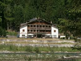 To visit monte civetta on your holiday in alleghe, and find out what else alleghe has to offer, use our alleghe. Hotel Monte Civetta Bewertungen Fotos Preisvergleich Caprile Italien Tripadvisor