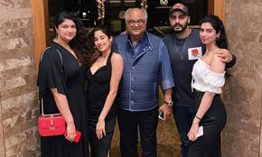 Arjun kapoor stated that he can never share a close bonding with sridevi and the lady can be his father's wife but not his mother. Fsojhgtpfkfeum