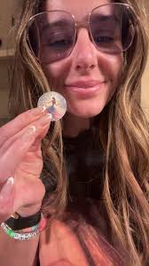 𝙀𝘼𝙏 𝙊𝙍 𝙋𝘼𝙎𝙎" "𝙄 𝙬𝙖𝙣𝙩 𝙩𝙝𝙚 𝙩𝙧𝙪𝙩𝙝" 💋