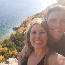 17 years ago this guy wouldn't take no for an answer and boy am I ever glad  he didn't. And nothing beats a 13 km hike along the escarpment with  gorgeous fall