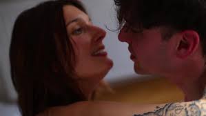 Sundays salacious sex scene - Faperoni Porn Videos