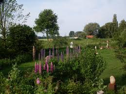 Gartenskulpturen aus englischem antiksteinguss zaubern den flair englischer gärten in ihr zuhause. Skulpturen Garten Atelier Im Malgarten