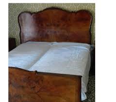 Non c'è niente di più rilassante, a fine giornata, che guardare la tua serie preferita direttamente dal letto. Camera Letto Anni Legno Offertes Gennaio Clasf
