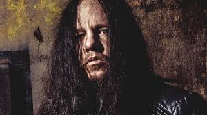Nuevo bajista y baterista de la banda. Eakqdmjyneuftm