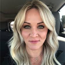 Karen Dockstader's Instagram, Twitter & Facebook