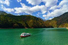 宮川ダム湖観光船の写真「NICE BOAT！」 | 無料の壁紙・写真なら三重フォトギャラリー