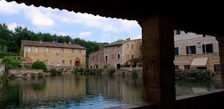 3,58 km da terme di bagno vignoni. Terme Libere Di Bagno Vignoni Parco Dei Mulini