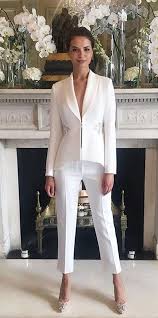 Trend 2018 27 Wedding Pantsuit Jumpsuit Ideas Short Puffed Pants Classic Jacket Wedding Pantsuit Women Suits Wedding White Wedding Suit Woman Suit Fashion