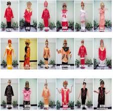 Imej via  fimela cheongsam sering dipakai dalam majlis yang bersesuaian mengikut peredaran zaman seperti majlis perkahwinan dan tahun baru cina. Terbaik Baju Adat Orang Cina Ideku Unik