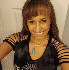 Are there single men in Seymour who ride motorcycles and would let someone  ride with them?