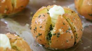 How To Make Cream Cheese Garlic Bread Korean Popular Cream Cheese Garlic Bread Youtube