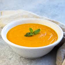 Karotten Ingwer Suppe Perfekt Fur Die Kalte Jahreszeit Tasty Katy Rezept Karotten Ingwer Suppe Ingwer Suppe Karotten