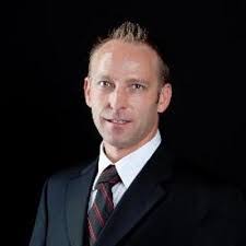 Kylie Hatch's Instagram, Twitter & Facebook