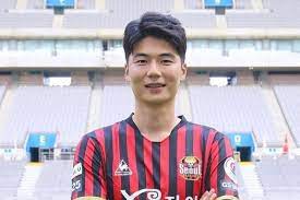 앞서 기성용 측 법률대리인이었던 송상엽 변호사는 지난 22일 보도자료를 통해 공복 혈당 수치가 200을 넘길 정도로 기성용 측은 사실 무근을 주장하며 법적 대응에. ë°•ì§€í›ˆ ë³€í˜¸ì‚¬ ê¸°ì„±ìš© ì¸¡ ë³€í˜¸ì‚¬ ë¬´ë¦Ž ê¿‡ê³  57ì°¨ë¡€ ìš©ì„œ êµ¬í•´ ìŠ¤íƒ€íˆ¬ë°ì´