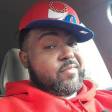 Michael Jordan vs LeBron James: Who is the Greatest Basketball Player of  All Time?