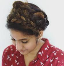 The braided crown hairstyle is great for more formal occasions keeping you looking your best. Super Easy Crown Braid Tutorial Hair Care Dreaming Loud