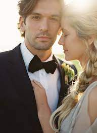 Pin By Bre Thurston On Couple Inspiration Wedding Photography Poses Wedding Couple Poses Groom Poses