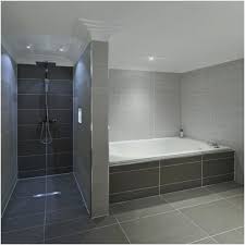 Bildergebnis Fur Gemauerte Dusche Ohne Glas Badewanne Fliesen Badezimmereinrichtung Badezimmer